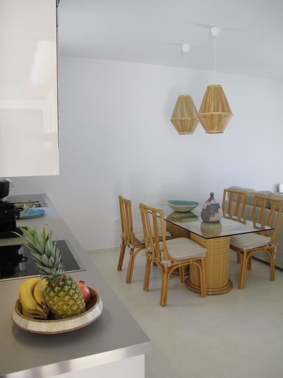 Seafront Calista Beach House With Garden Glifáda Kültér fotó